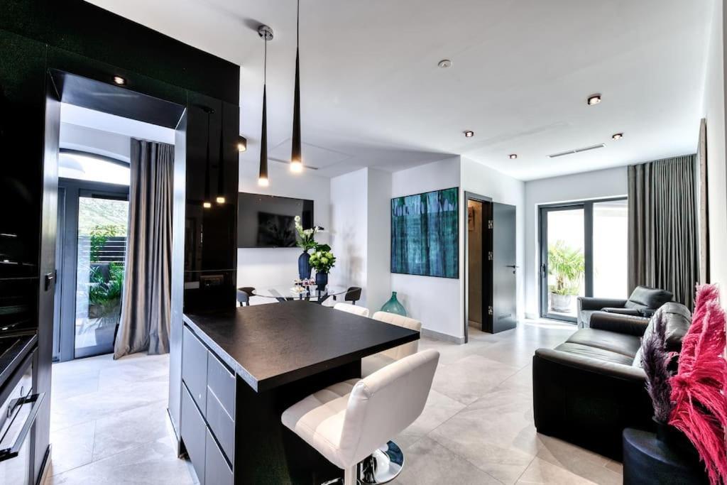 Apartment One B With Heated Private Pool Dubrovnik Exterior foto